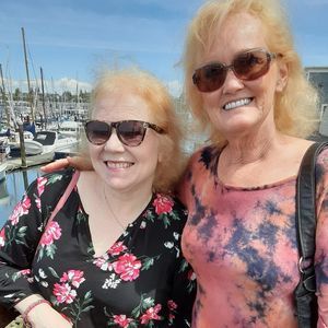 Meet your Posher, Denise